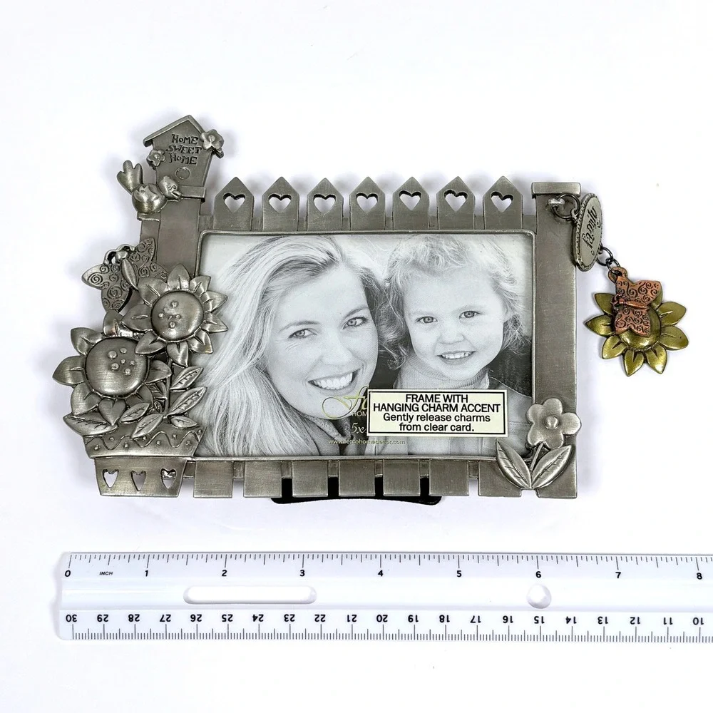 Vtg Fetco Pewter Family Charm PhotoFrame Picket Fence Flowers Country Garden